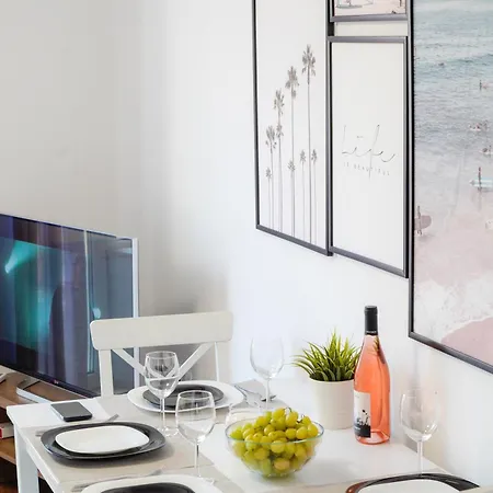 Cosy, Fully Renovated 2bd Near The Cathedral *