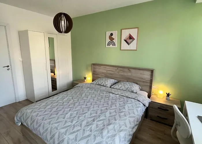 Cosy, Fully Renovated 2bd Near The Cathedral Βάρνα