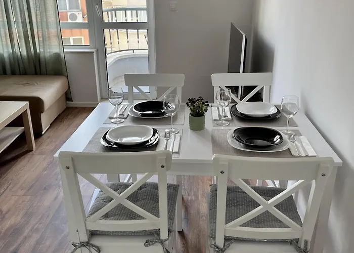 Διαμέρισμα Cosy, Fully Renovated 2bd Near The Cathedral Βάρνα