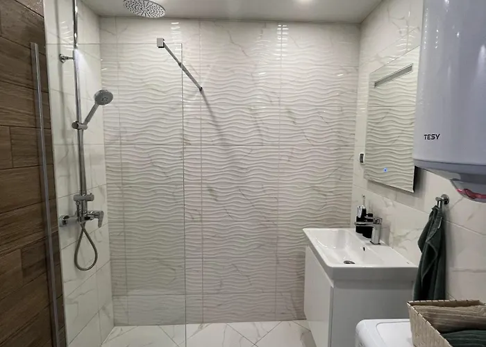 Διαμέρισμα Cosy, Fully Renovated 2bd Near The Cathedral *