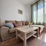 Cosy, Fully Renovated 2bd Near The Cathedral *