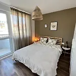 Apartman Cosy, Fully Renovated 2bd Near The Cathedral Várna