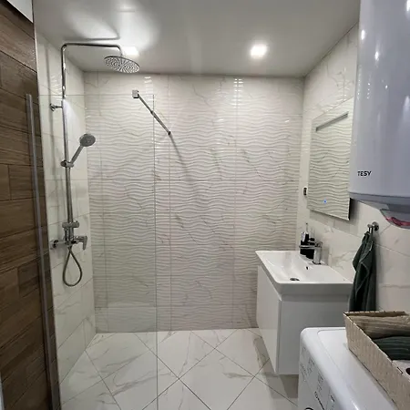 Apartment Cosy, Fully Renovated 2bd Near The Cathedral *